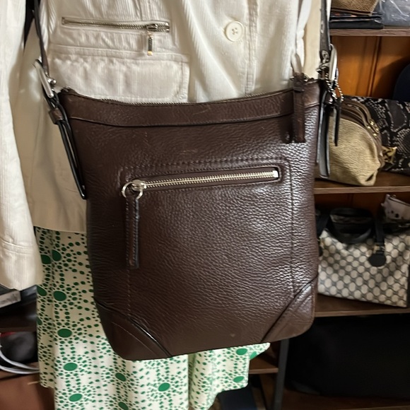 Coach Vintage Brown Pebbled Leather Crossbody Shoulder Bag Sling in GUC - Picture 12 of 16